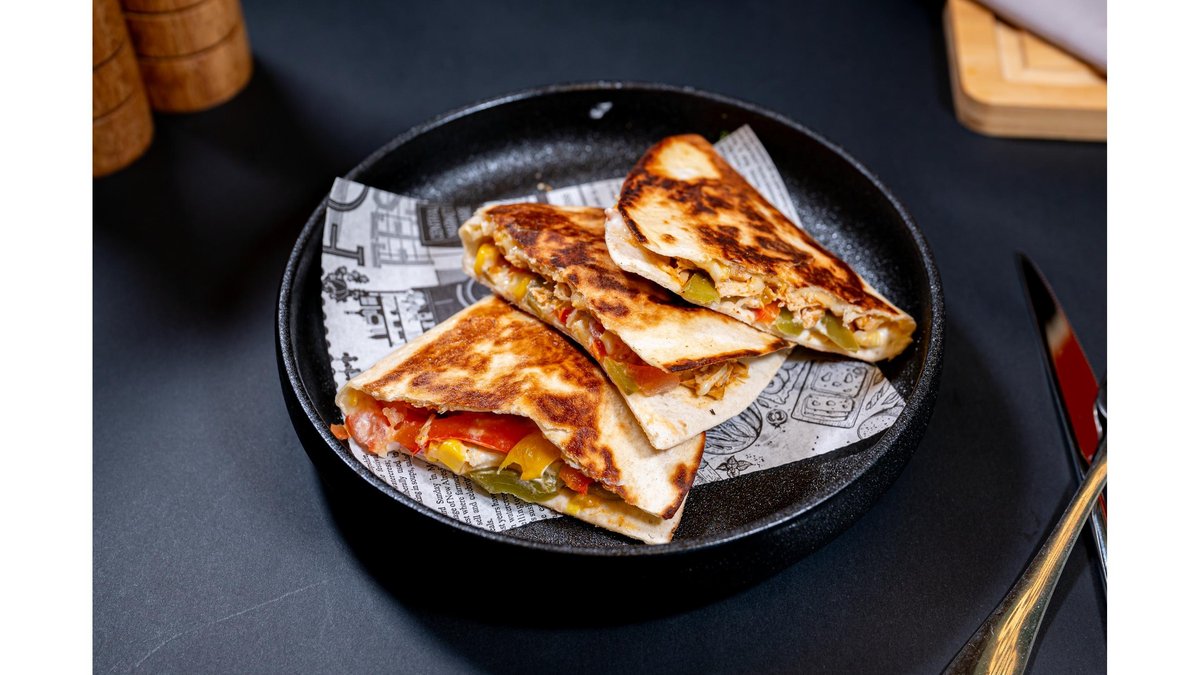 Quesadilla Domingo (pui)