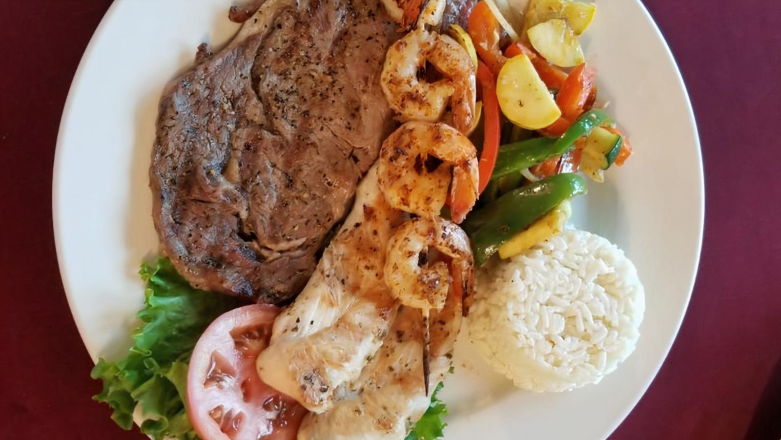 Fajitas Shrimp and Steak Combination