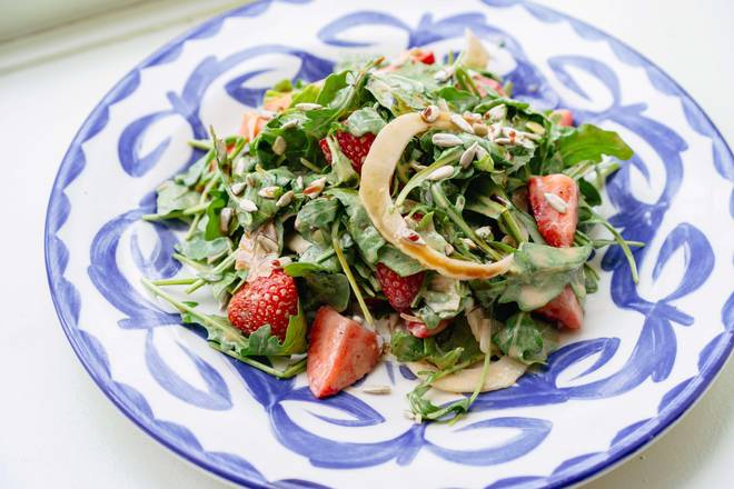 Lg Strawberry and Arugula Salad