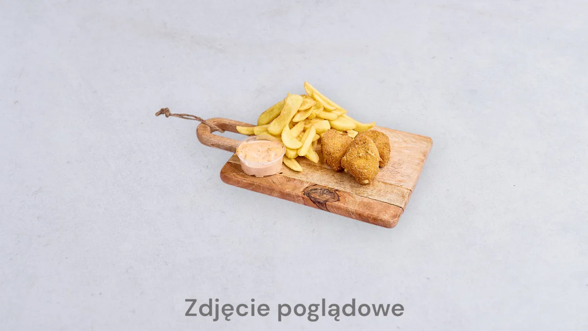Panierowany camembert z żurawiną