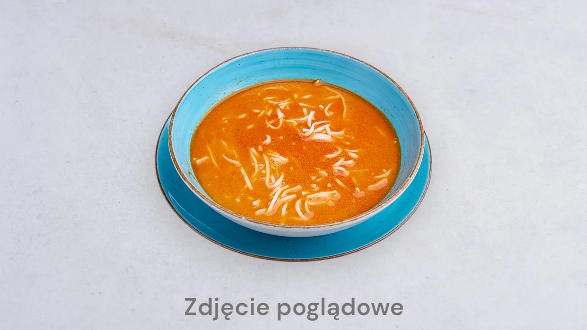 Pomidorowa z makaronem