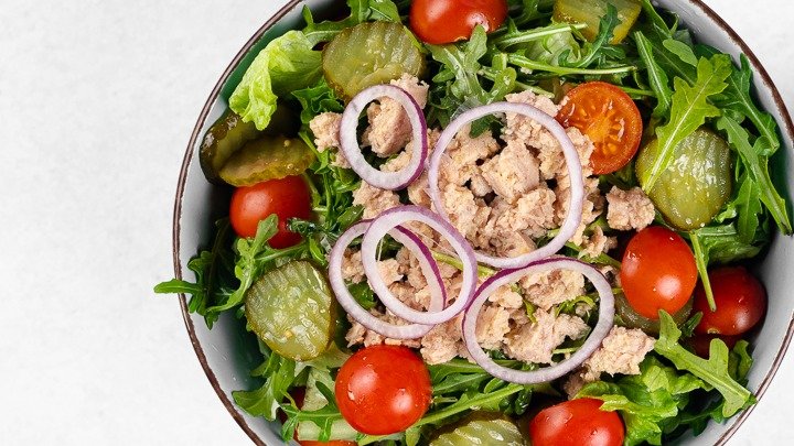 Salata sa tunjevinom (mala)