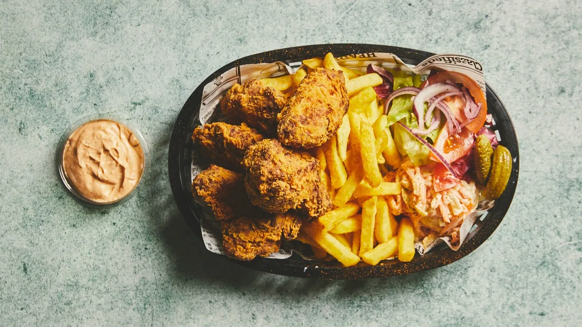 Hotwings Plate