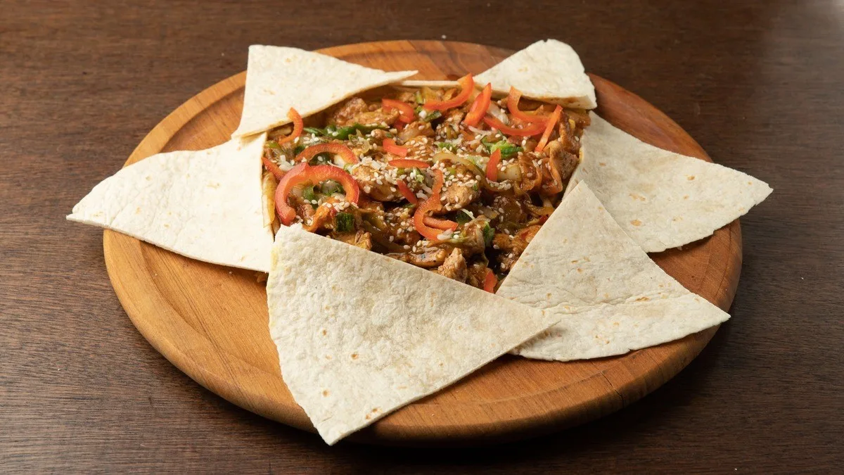 Chicken- Hawaiian Teriyaki με Ρύζι Μπασμάτι