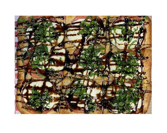 Flatbread caprice
