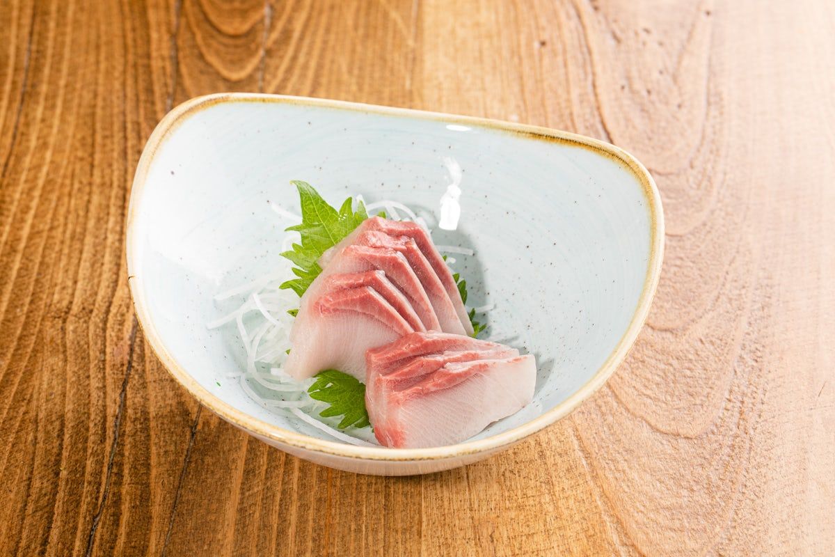 Sashimi Appetizer 8 Pc.*