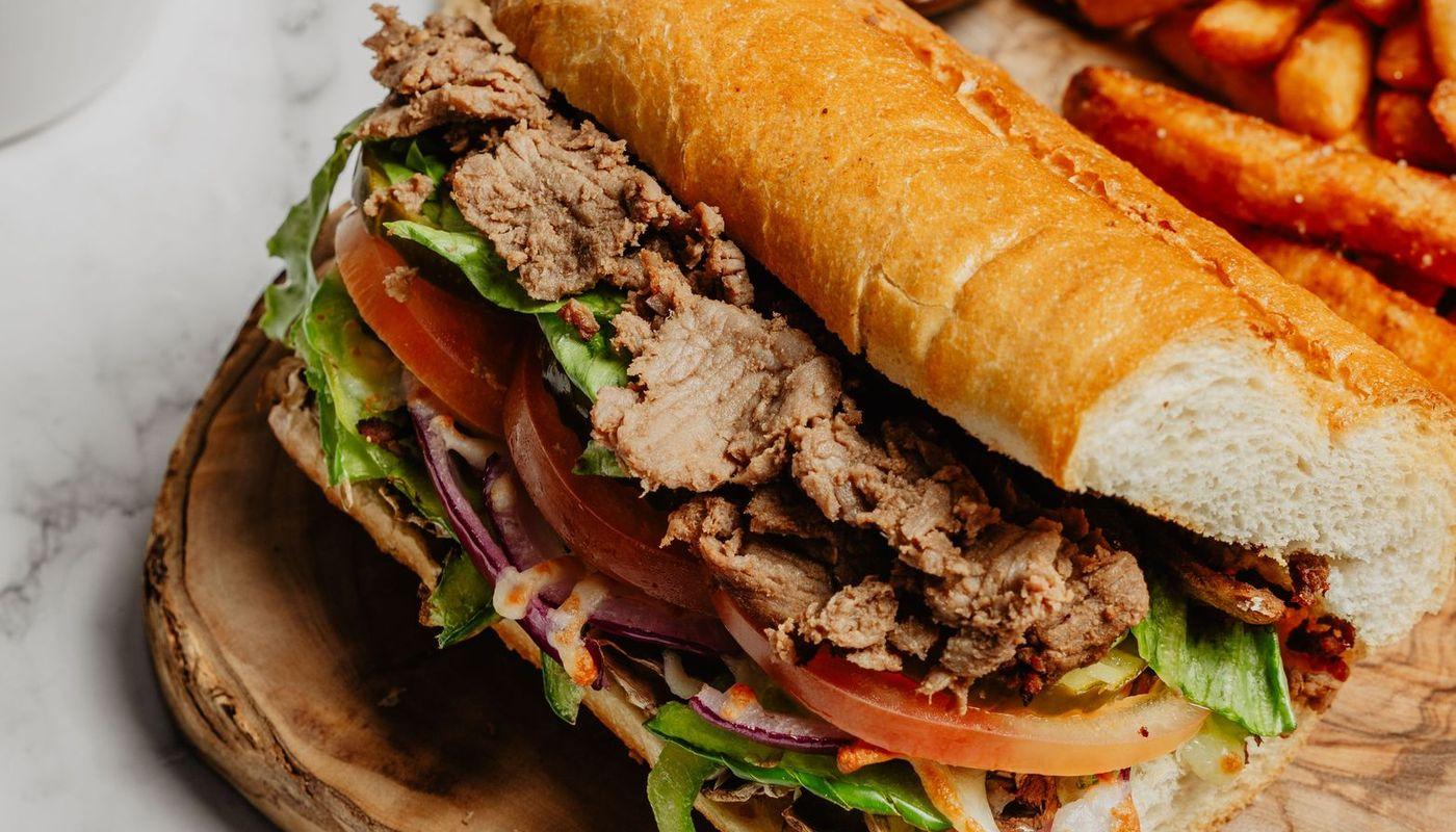 Grand Sous-marins Steak / Large Steak Sub