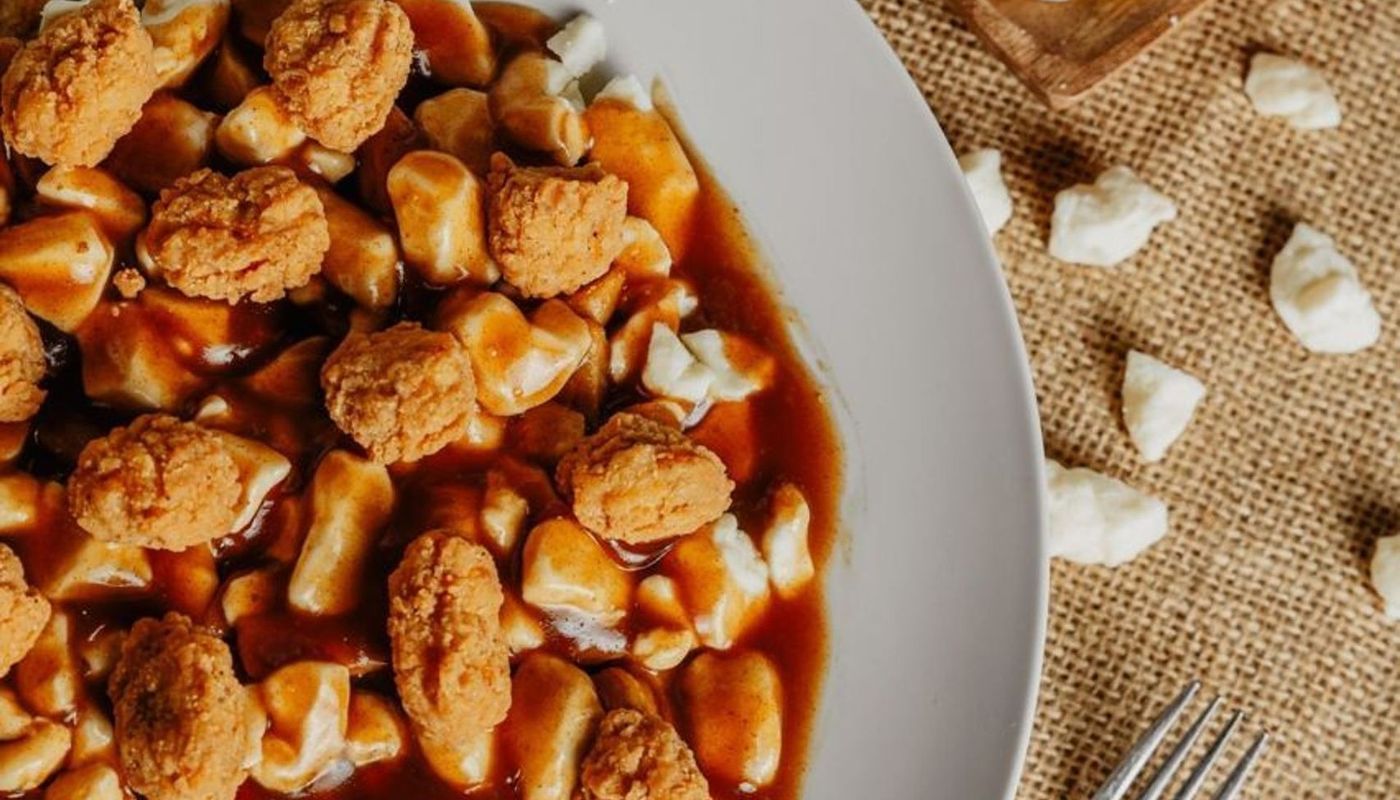 Moyenne Poutine Poulet Popcorn / Medium Popcorn Chicken Poutine