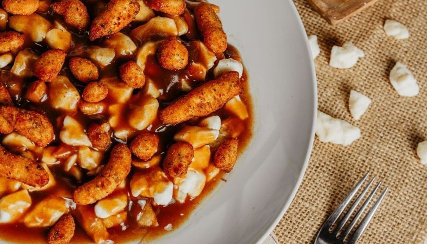 Petite Poutine Pop Curds / Small Pop Curds Poutine