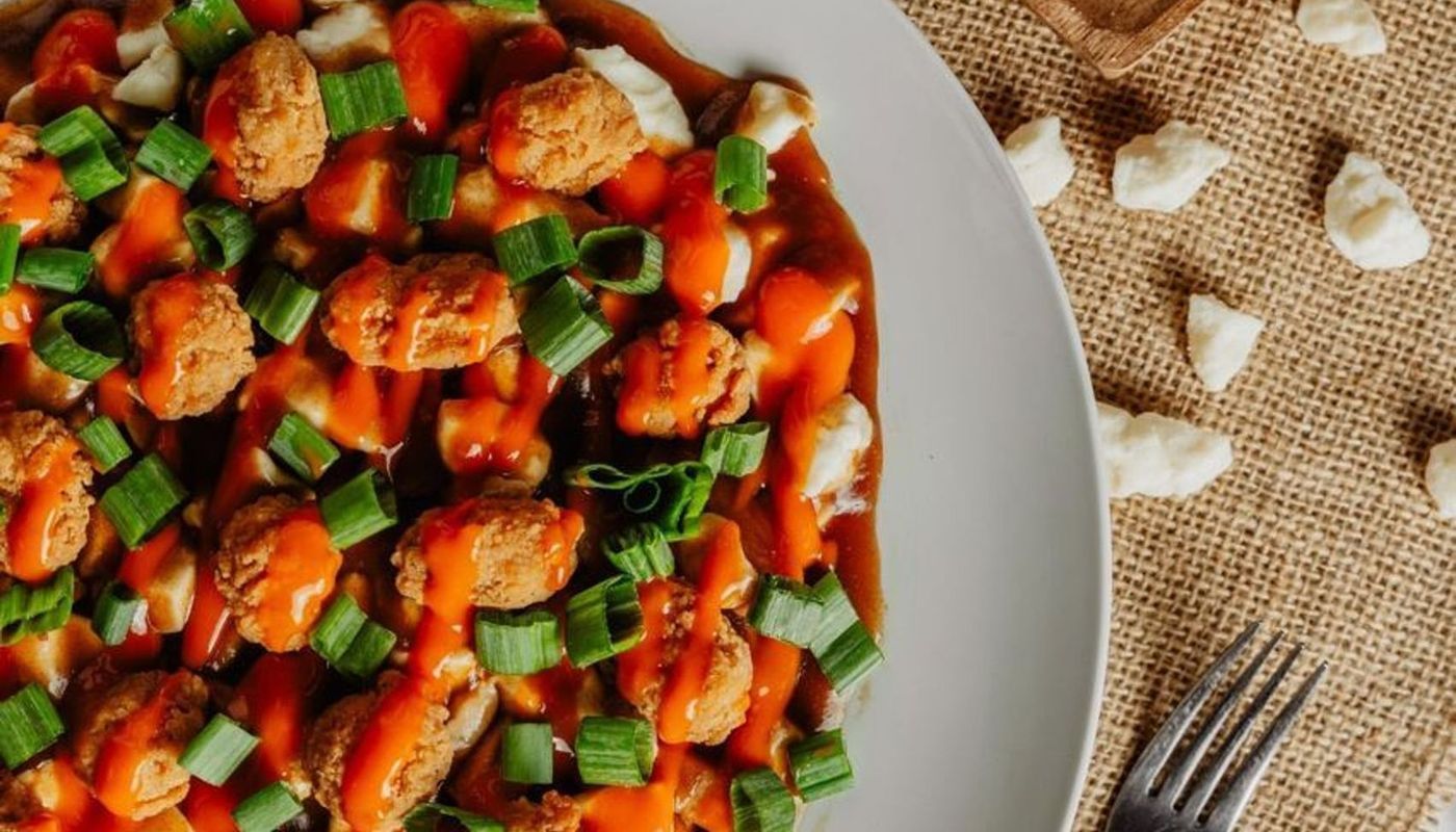 Petite Poutine Poulet Buffalo / Small Buffalo Chicken Poutine