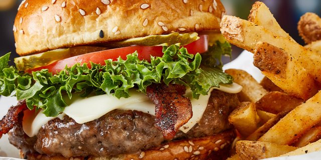 Bacon Cheeseburger Boxed Lunch