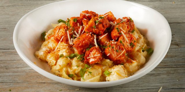 Zingers Mac and Cheese Boxed Lunch