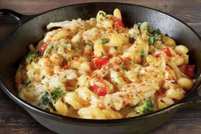 CHICKEN SCAMPI PASTA BAKE