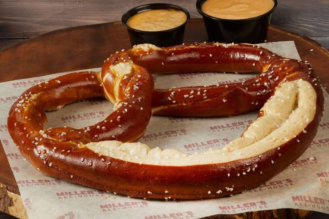 WARM BAVARIAN PRETZEL