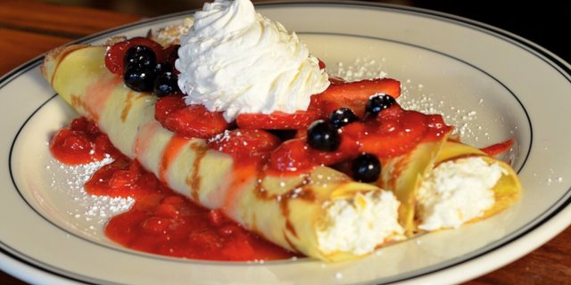 Mixed Berry Crepes
