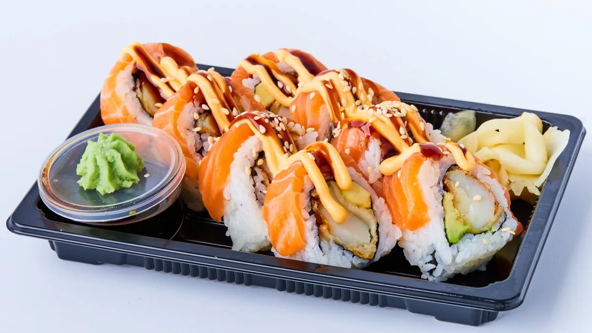 38. Hotate tempura maki