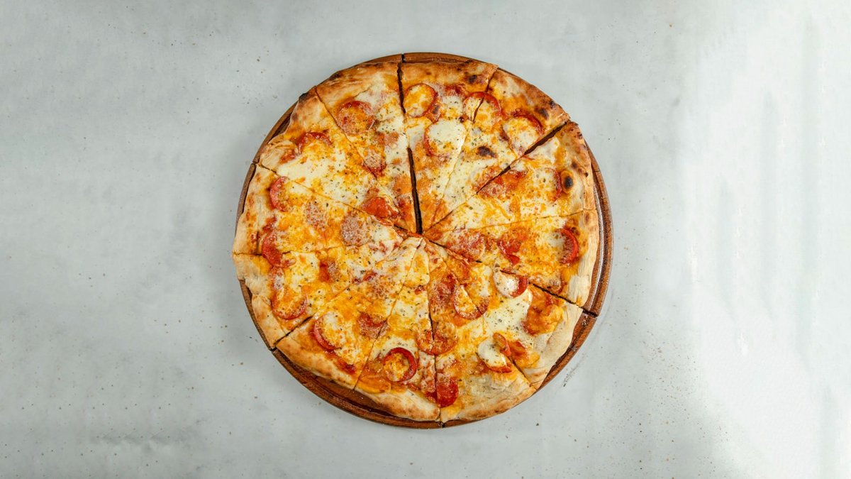 Pizza Peperoni 24 cm