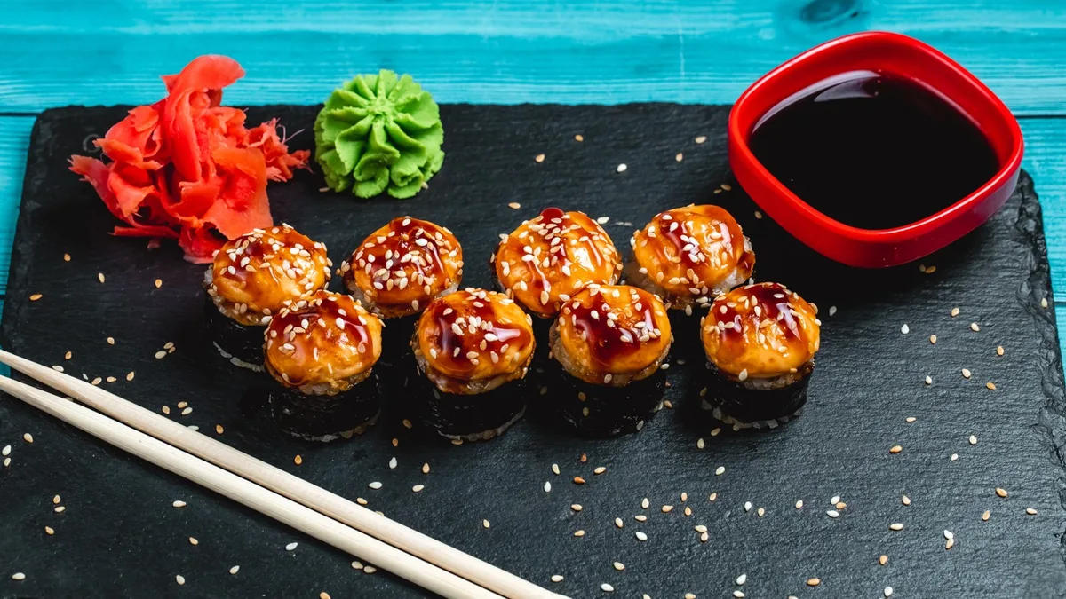 Salmon Baked Maki (8 əd.)