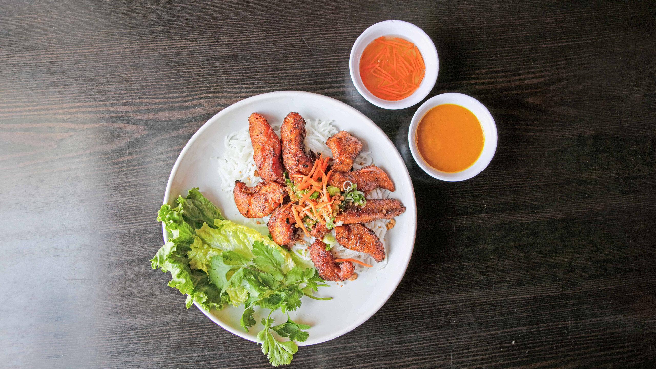 #49 Bun Ca Curry