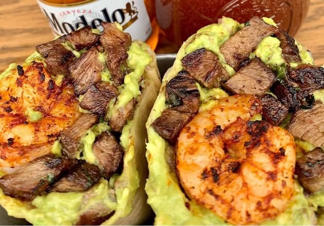Mar Y Tierra Burrito