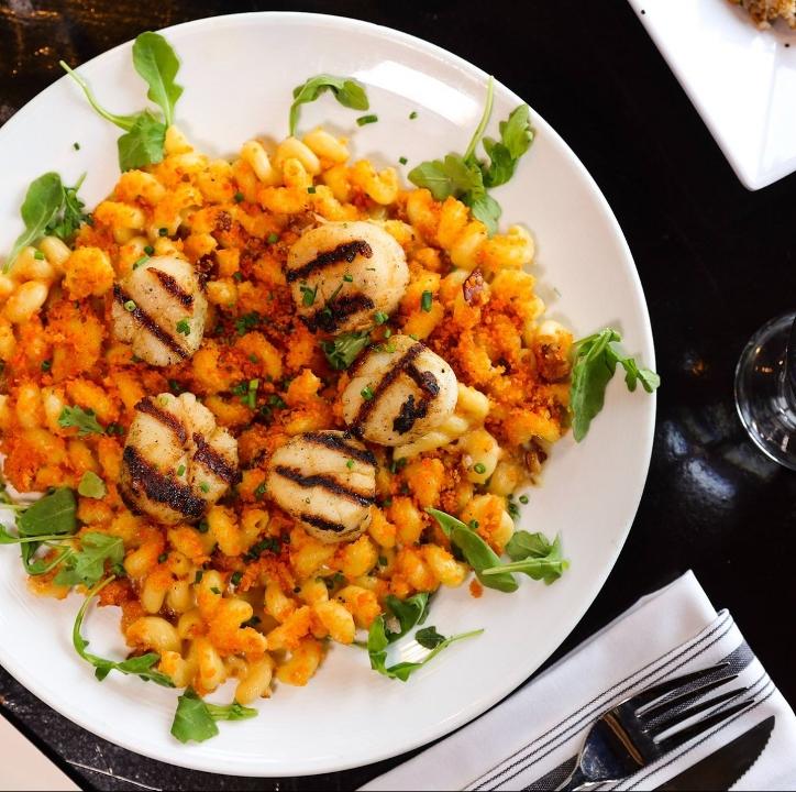 Mac 'N Cheese W/Scallops