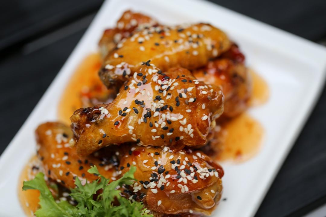 Mango-Habanero Chicken Wings