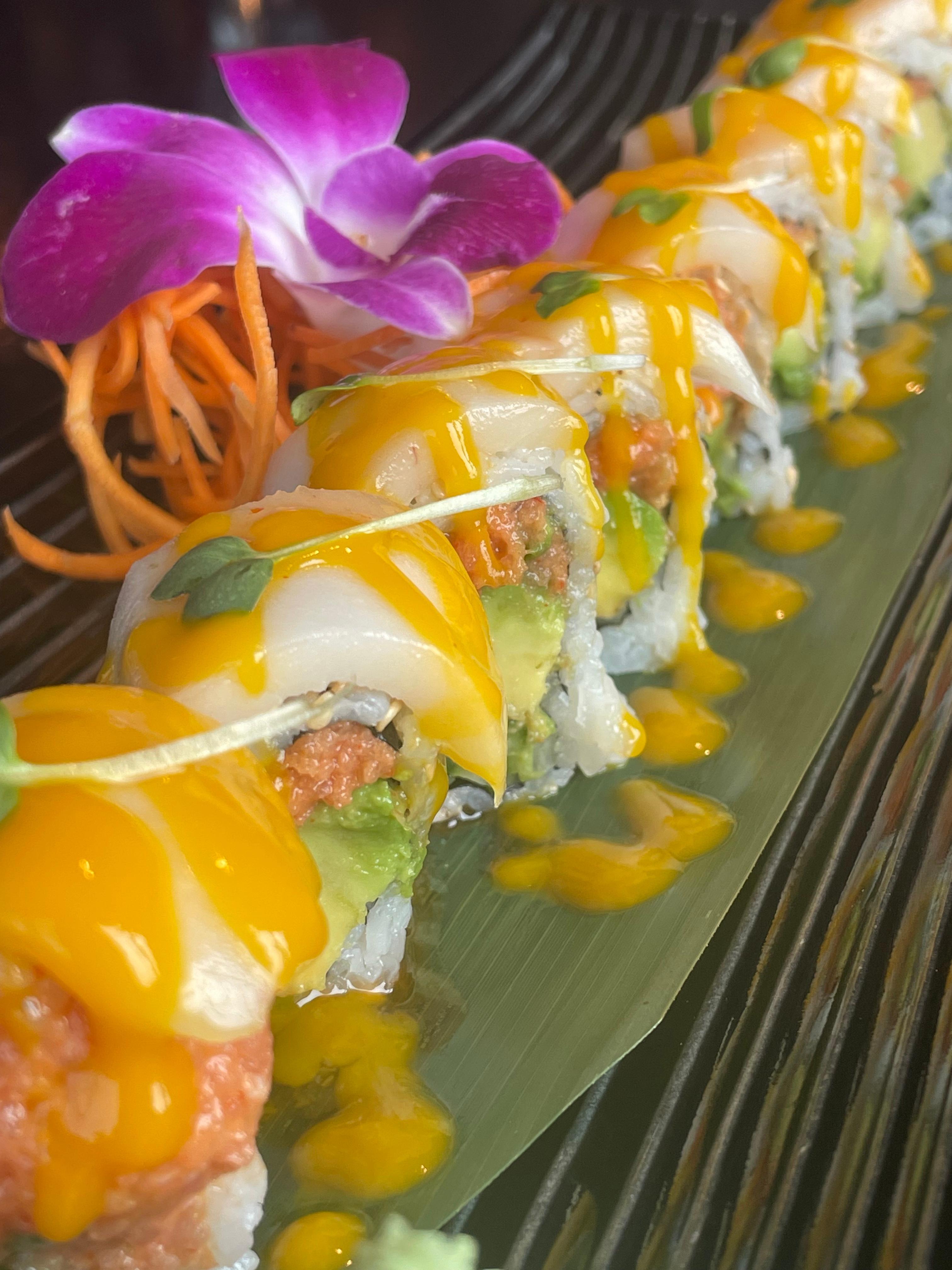 Tuna Mango Maki (8pcs)