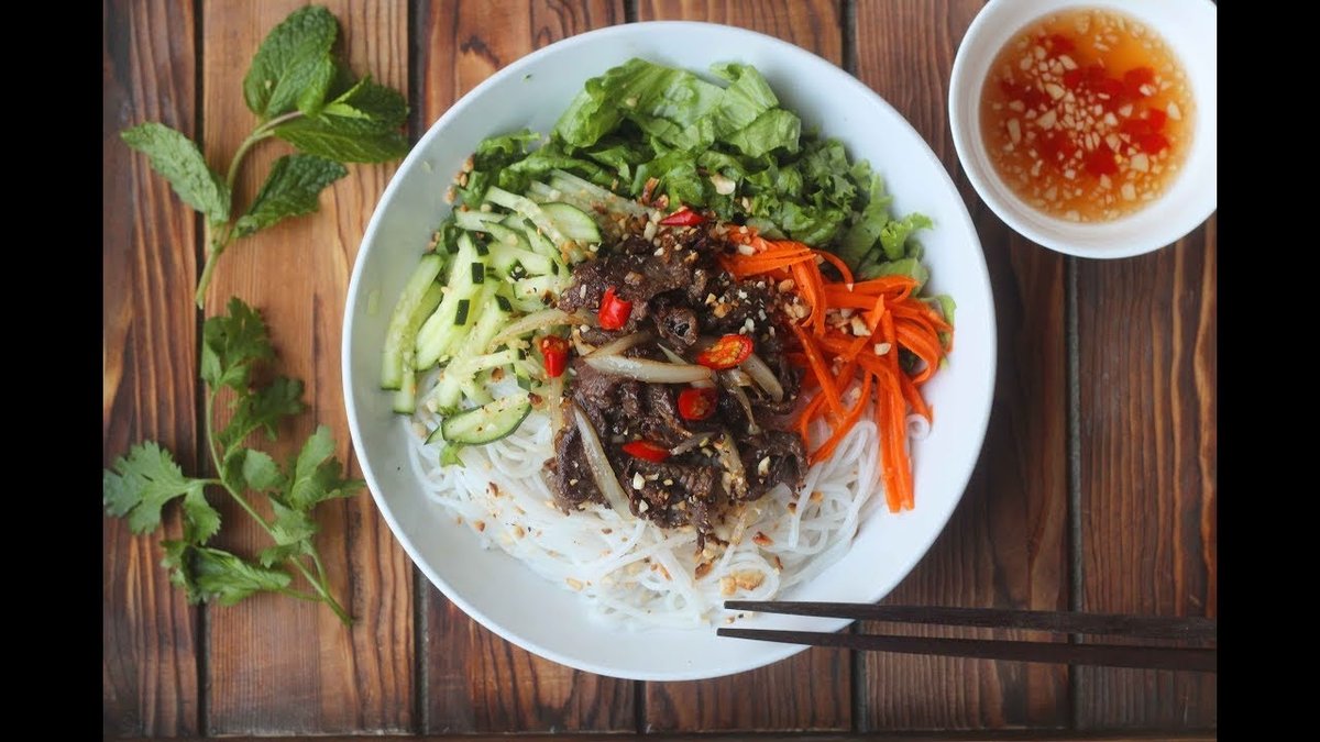 Biff Nuddel Salat (Bun Bo Xao)