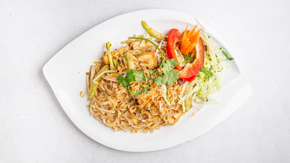 34 Pat Thai