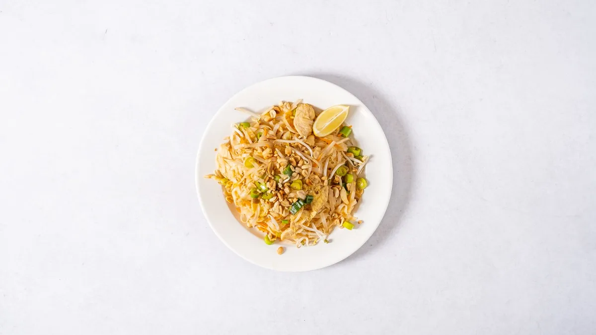 53. Pad thai nudle