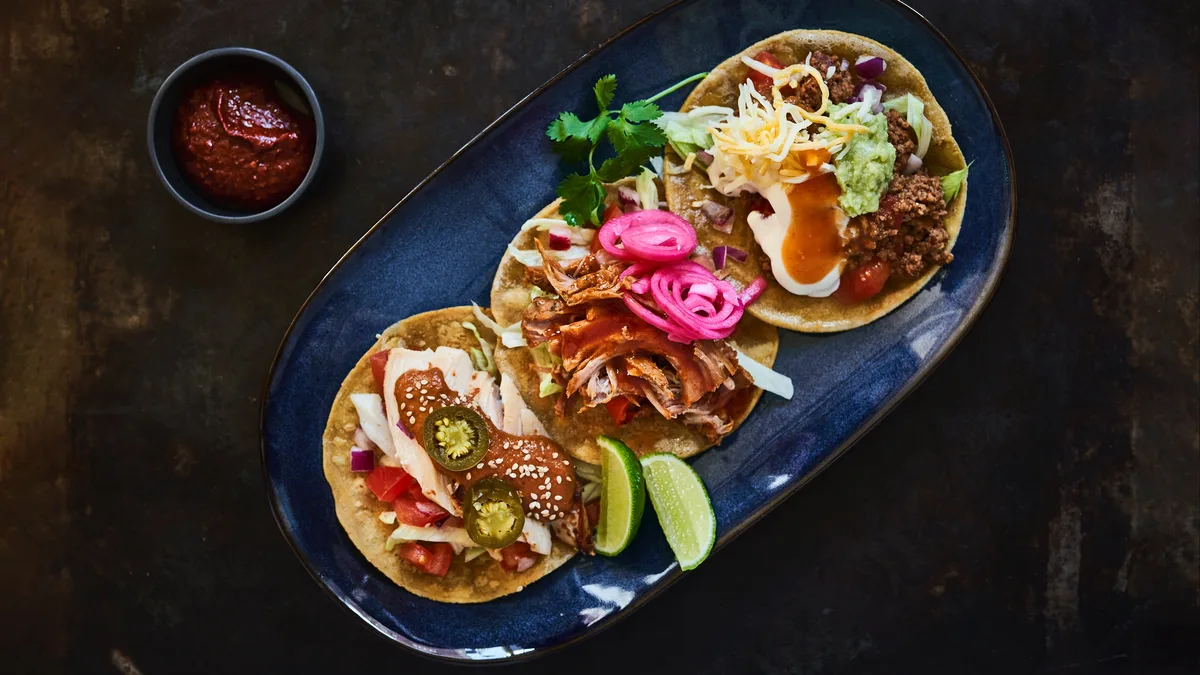 2 Tacos Delux Menu