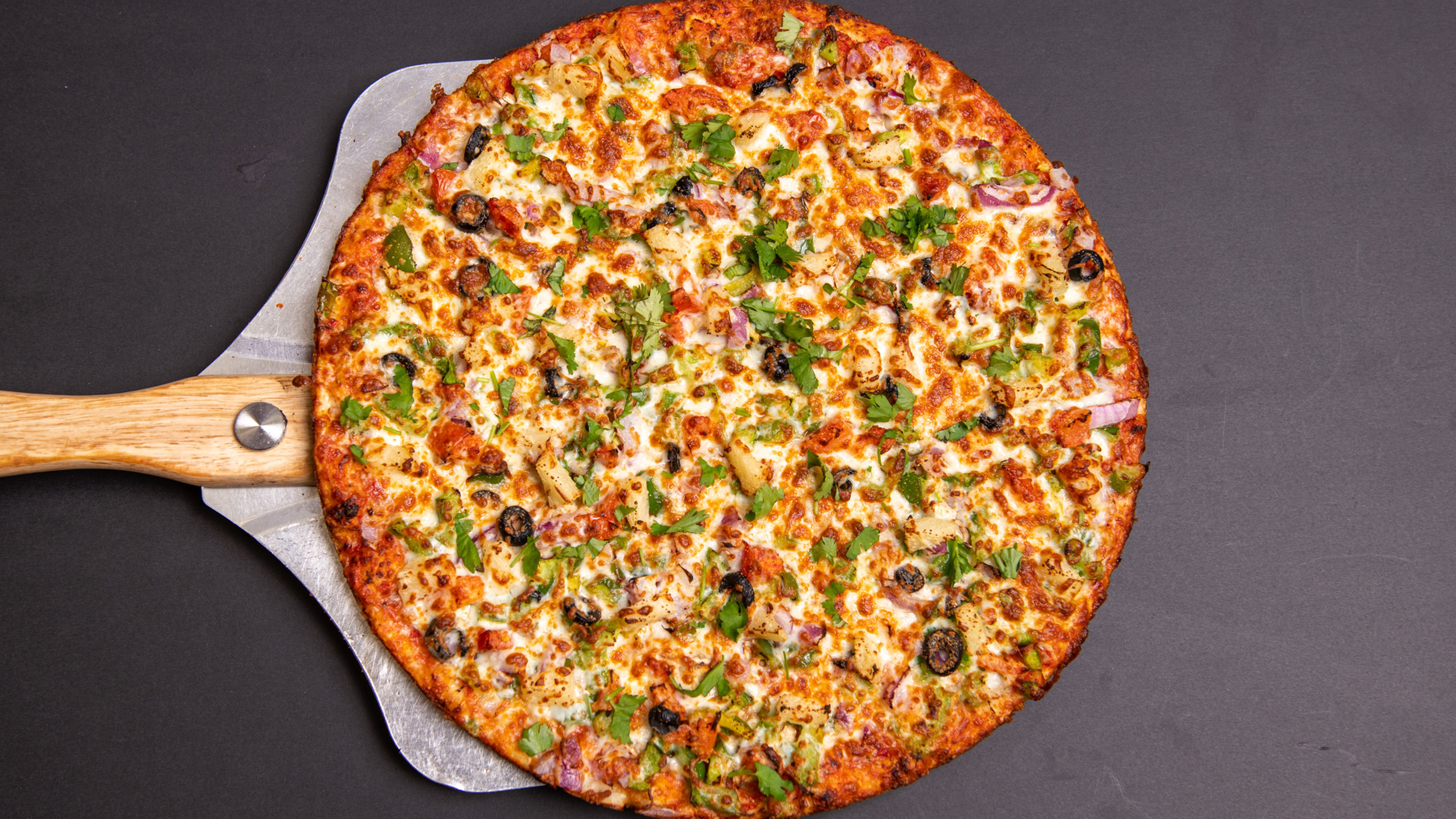 3. Moga's Famous Vegetarian Pizza