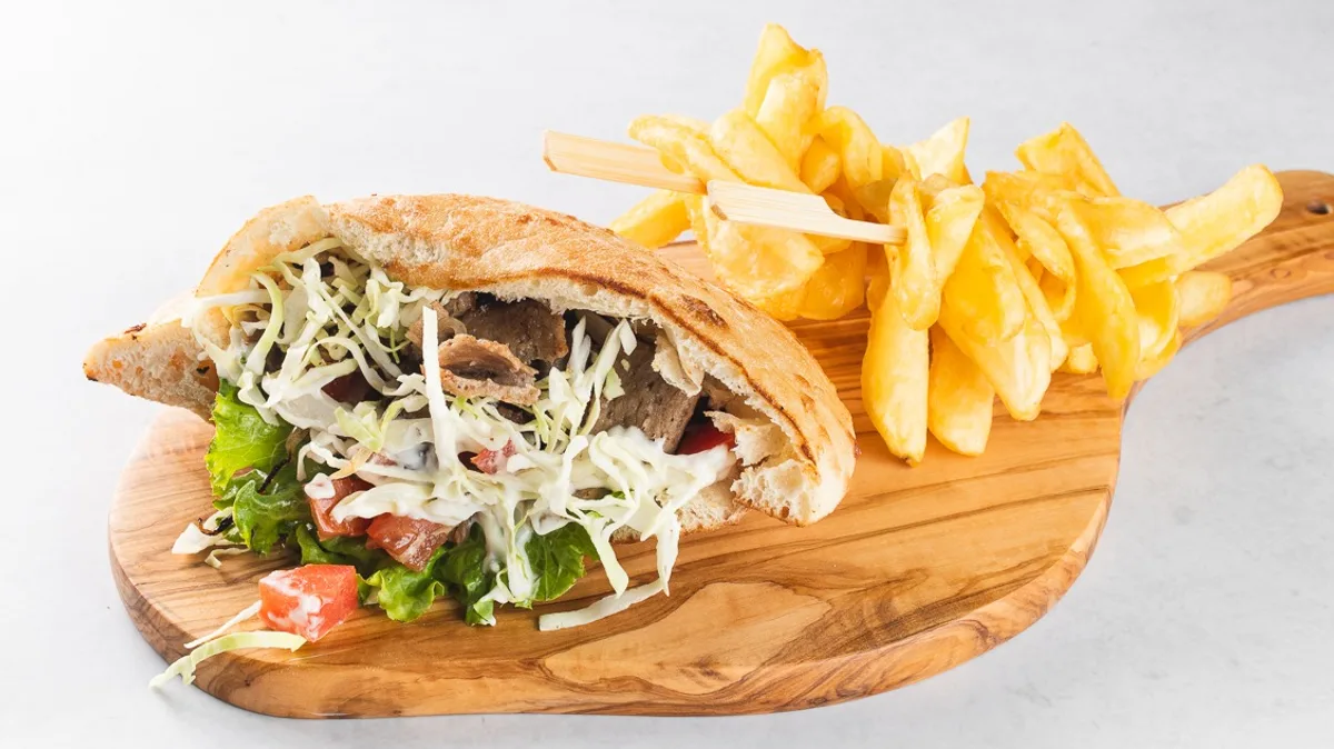 Vegetarijanski kebab, pommes frites