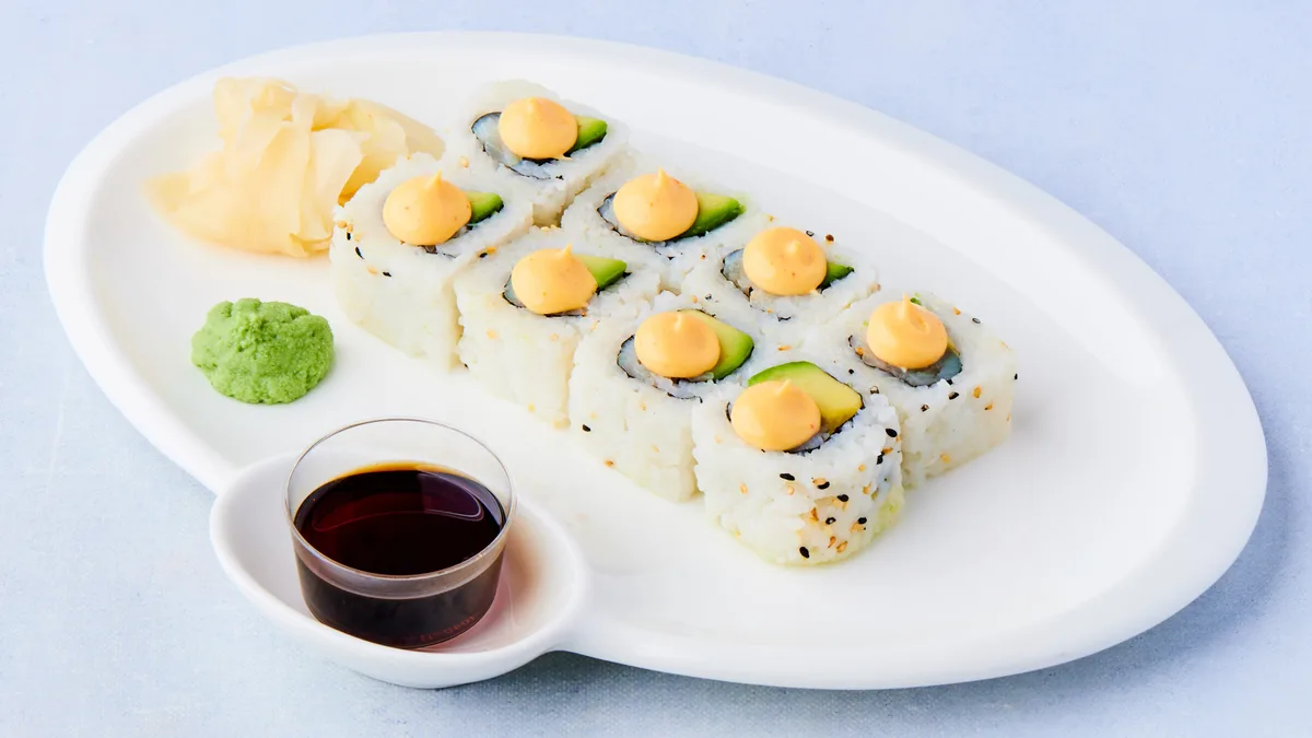 15. Kamskjell Maki med Avokado