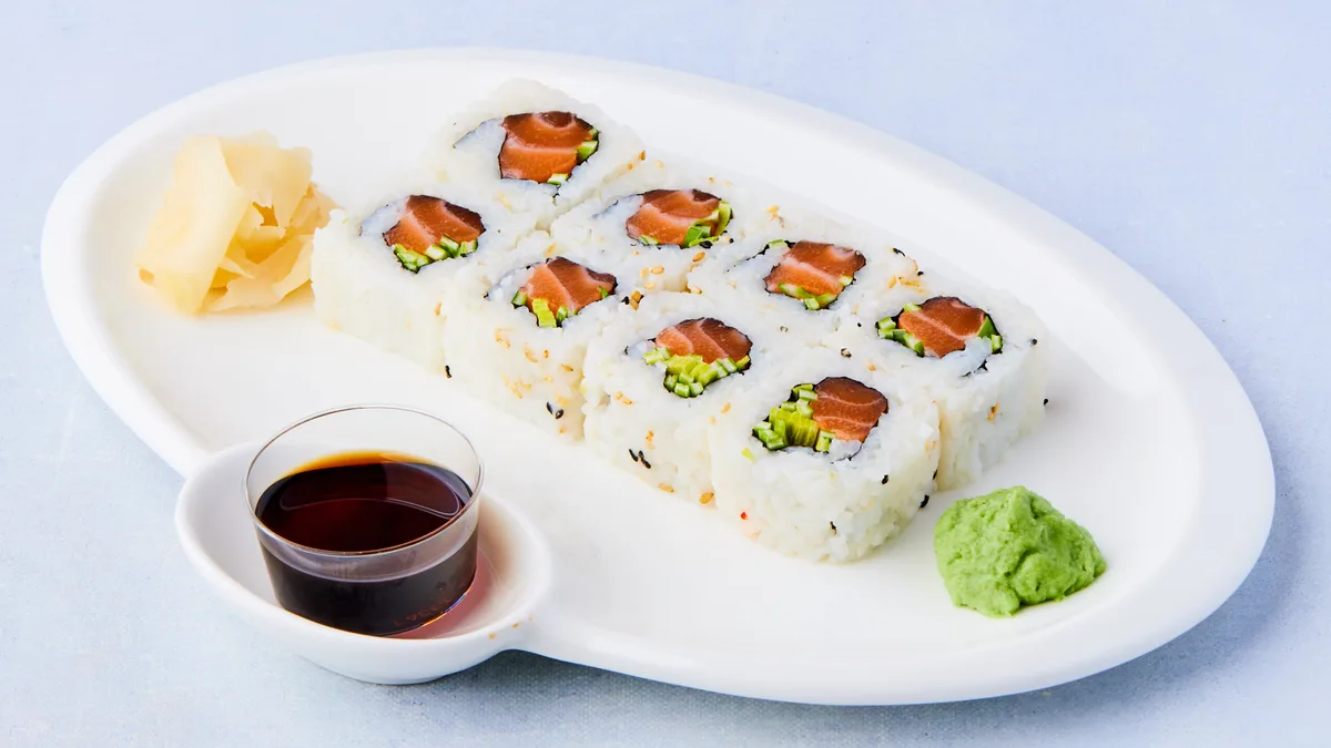 9. Laks Maki med Purreløk