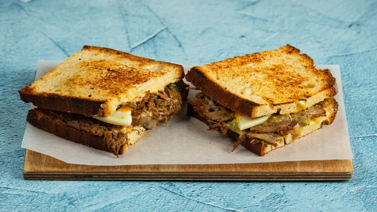 Beef, Mushrooms n Egg Sandwich