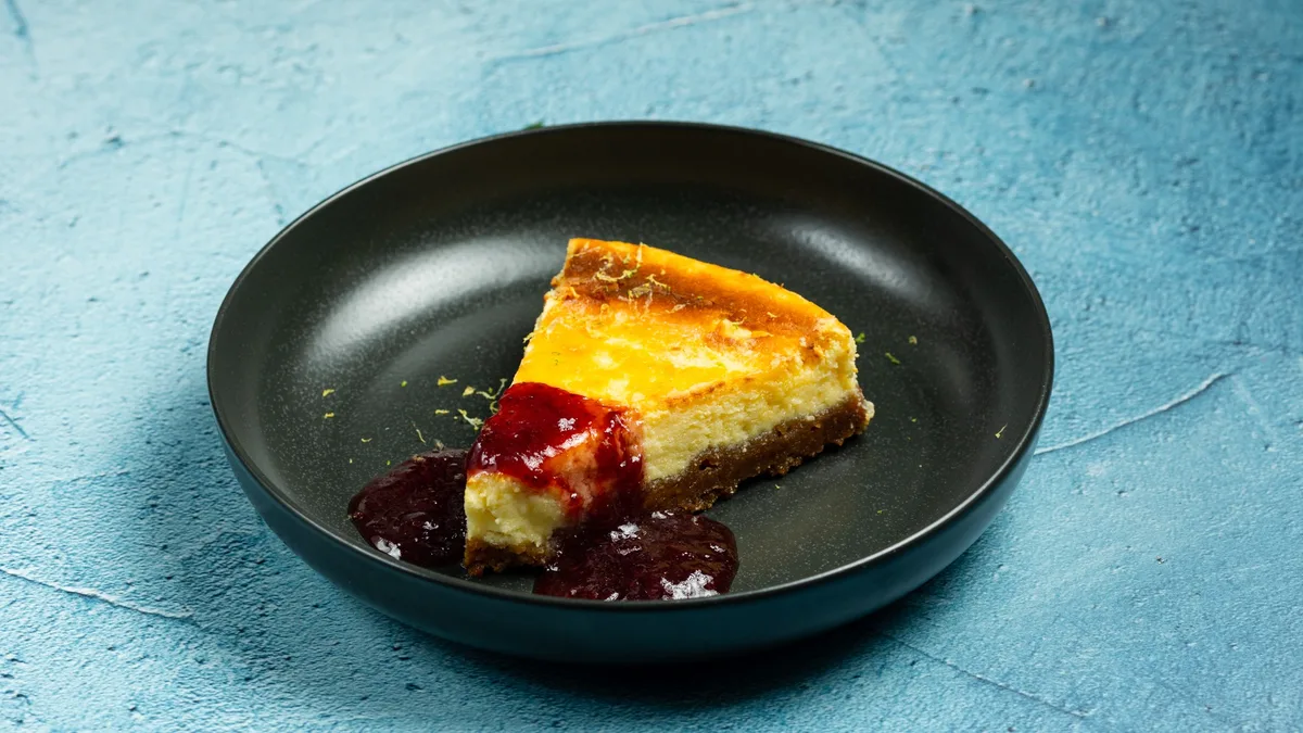 Momo's Cheesecake