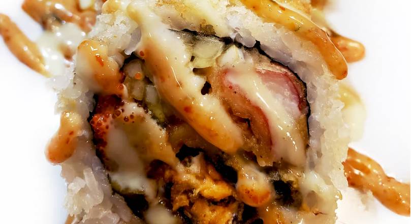 Deep-Fried Spicy Salmon Roll (8 Pieces)