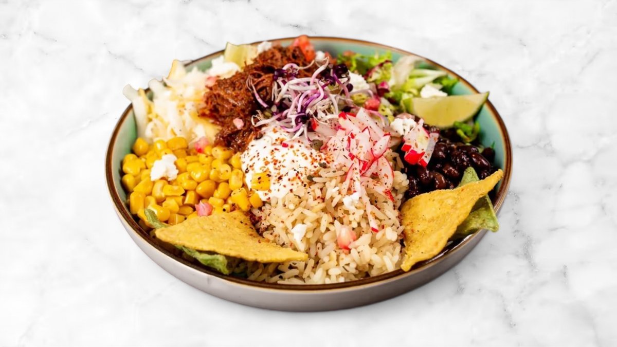 Burrito bowl (Adobo de Res/Fajita de Tinga)