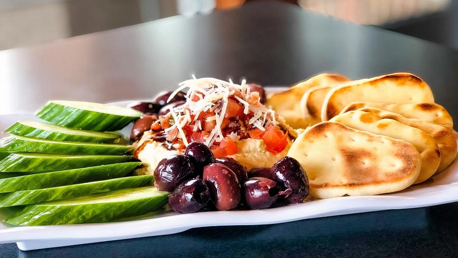 Bruschetta Hummus Plate