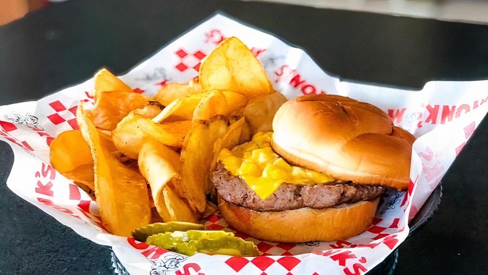 Classic Cheeseburger