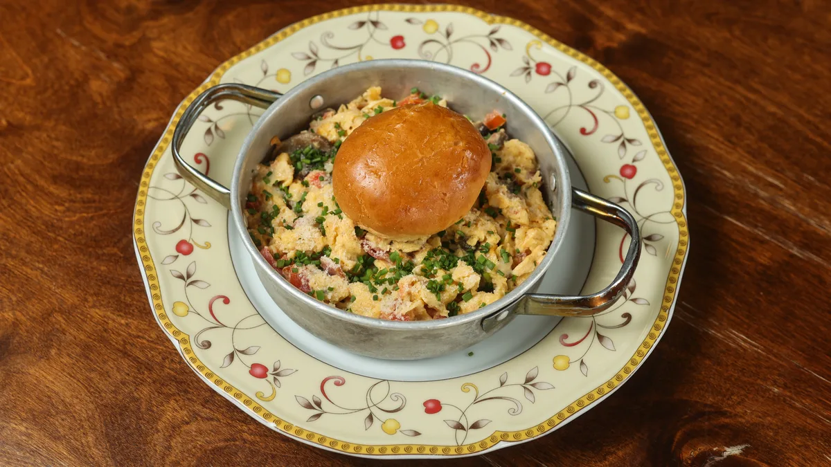 Madame Juicy Scrambled Eggs