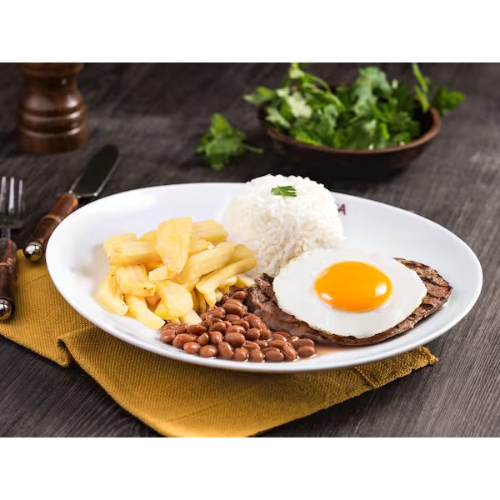 Bife a Cavalo (Ovo com Gema Dura)