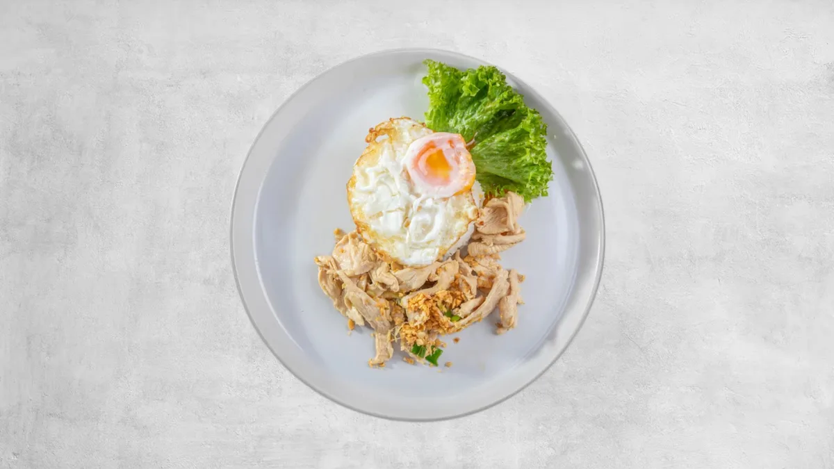 Pad Kra Tiem Pik Thai