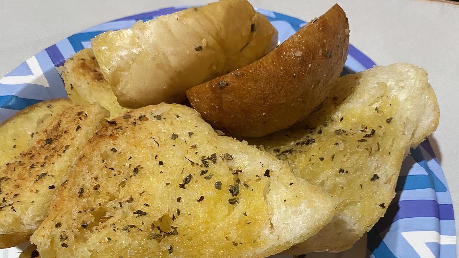 Garlic Bread (2 pieces)