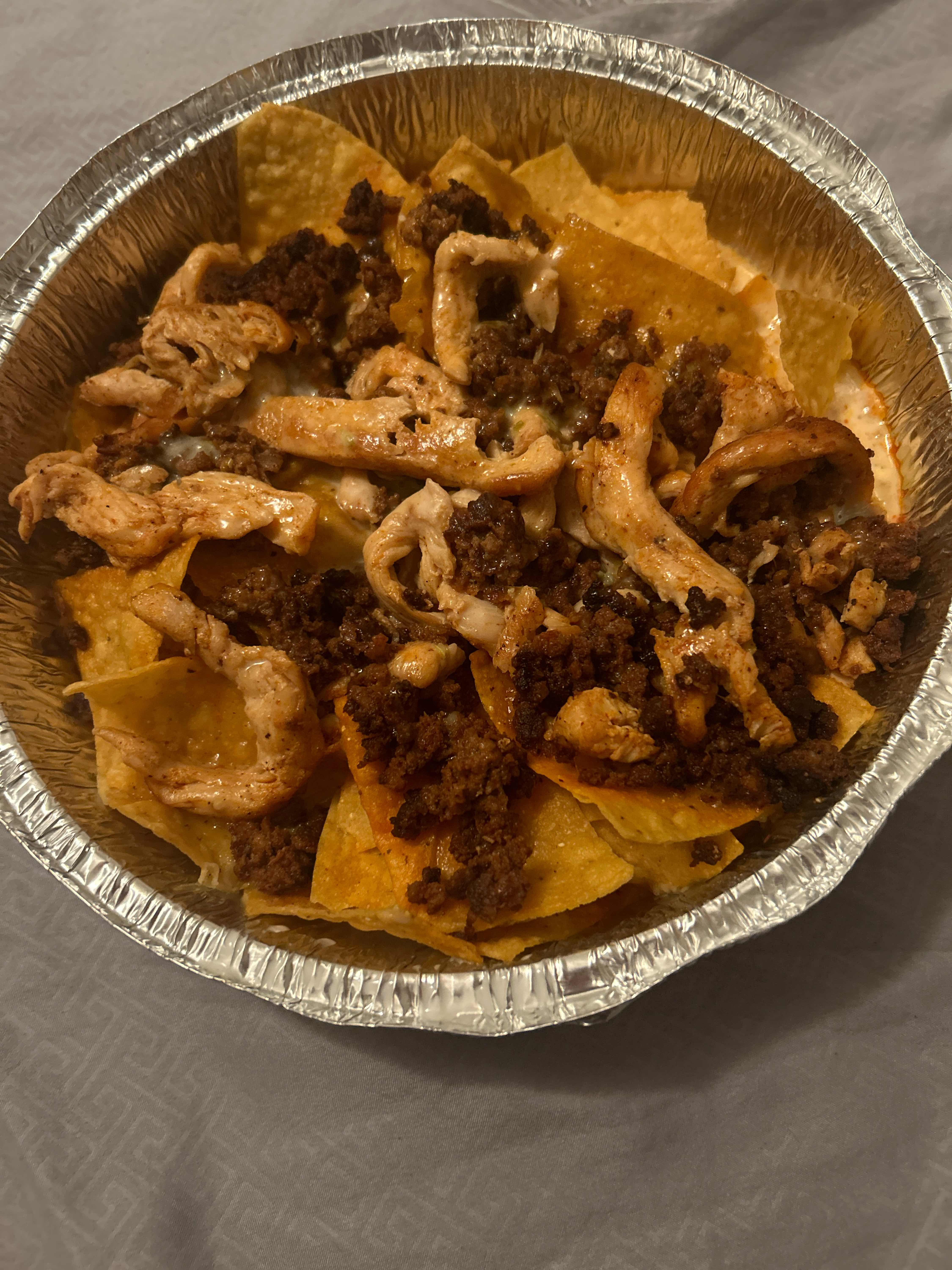 Nachos Choripollo