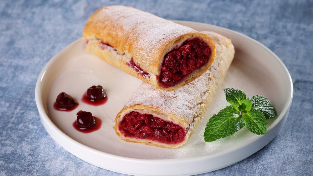 Pita sa višnjama