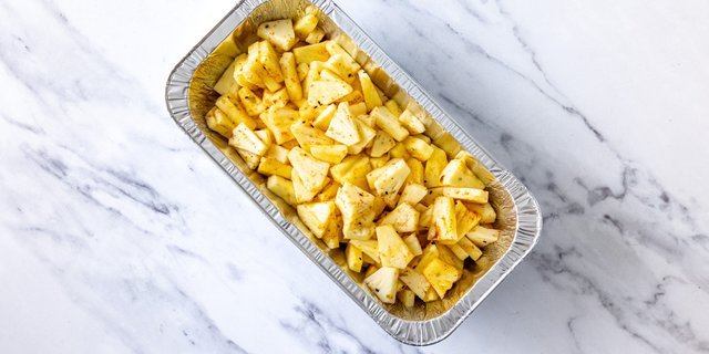 Chili-Pineapple Tray