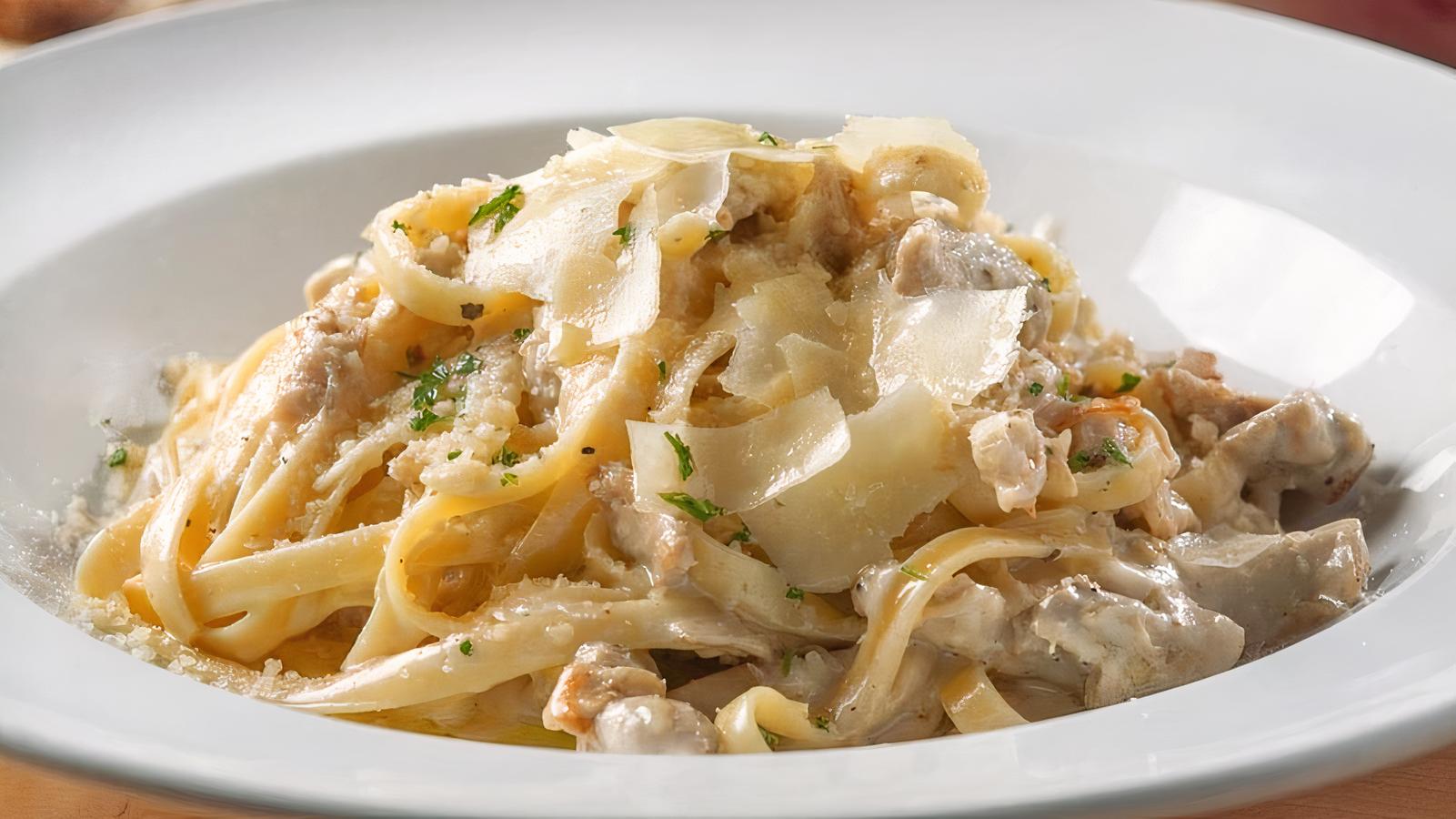 Chicken Fettuccini Alfredo