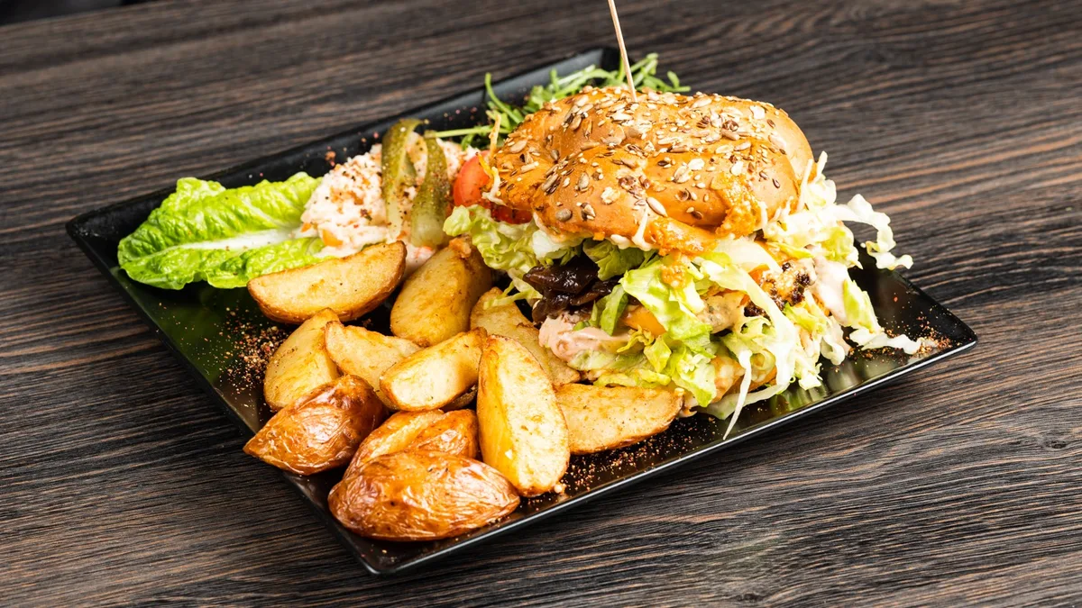 Club cheese burger